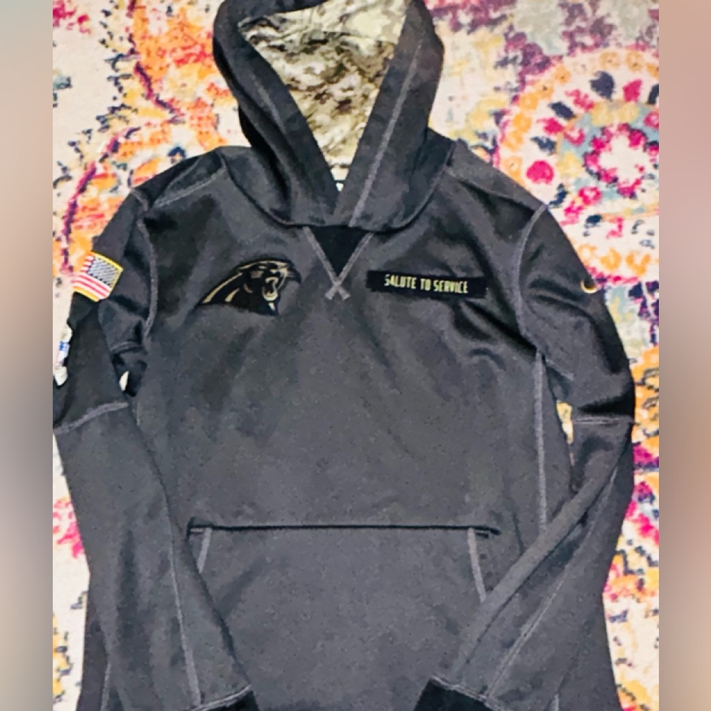 Nike NORTH CAROLINA PANTHERS Salute To Service Therma Fit Hoodie
NFL Youth Sz L
